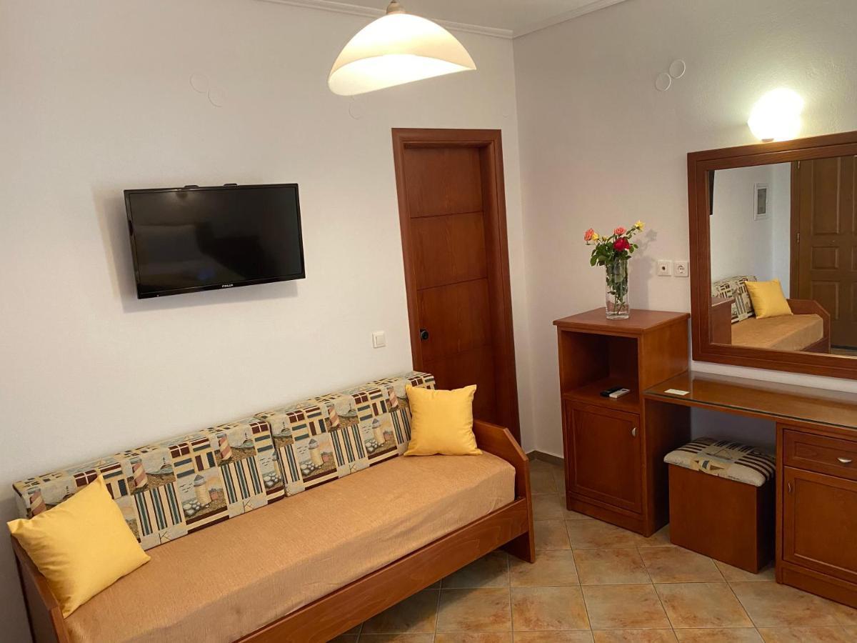 Thalina Hotel 마라토캄포스 외부 사진